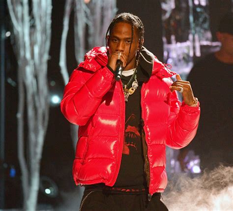 pick up the phone bet awards|Pick Up The Phone performance at the BET Awards (2016) .